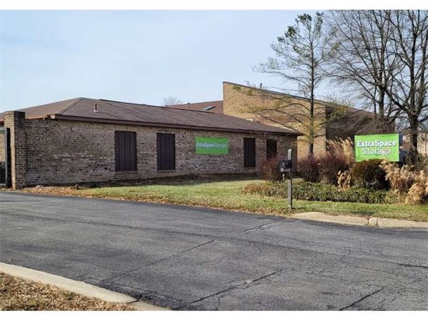 Extra Space Storage facility at 12 Irongate Dr - Waldorf, MD