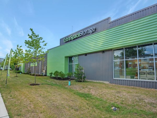 Extra Space Storage facility at 8522 Old Harford Rd - Parkville, MD