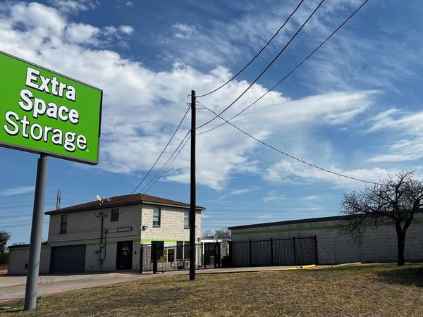 Extra Space Storage facility at 6509 S 1st St - Austin, TX