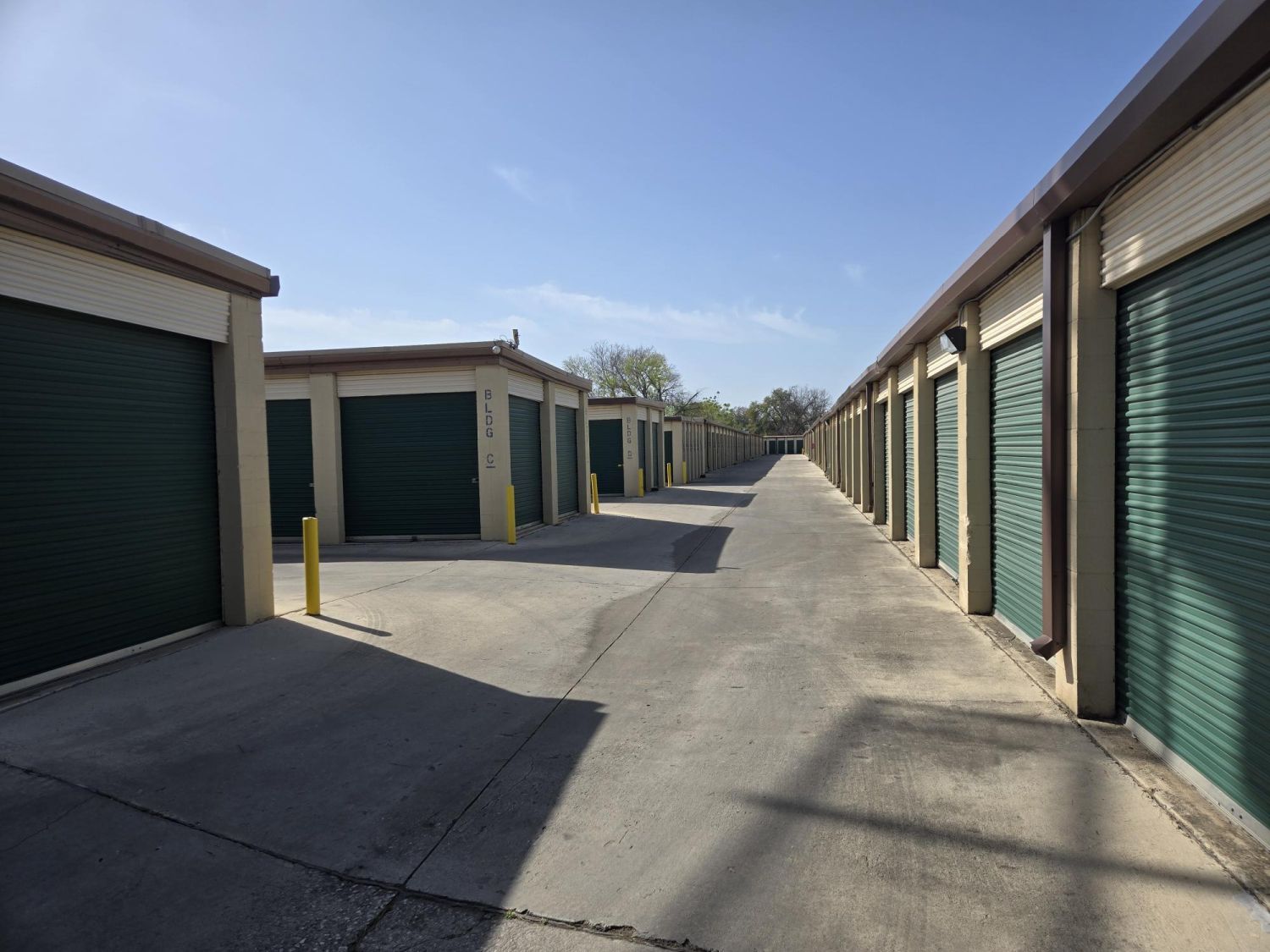 Extra Space Storage  2507 Goliad Rd in San Antonio, TX