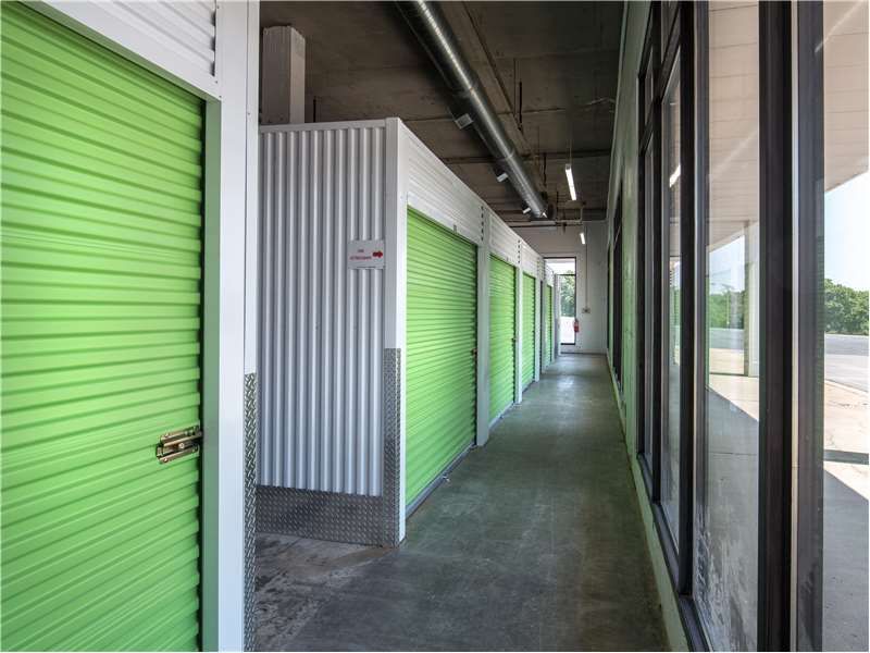 Extra Space Storage  5415 NE Antioch Rd in Kansas City, MO