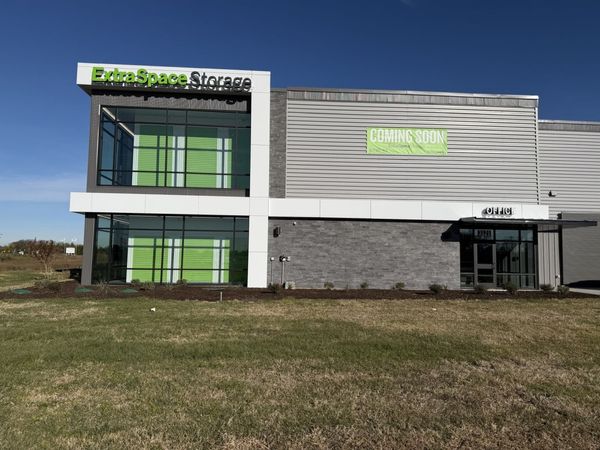 Extra Space Storage facility at 3121 Brown St - Waxahachie, TX