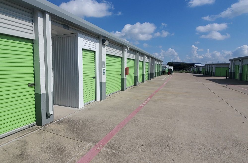 Extra Space Storage  9528 White Settlement Rd in Fort Worth, TX