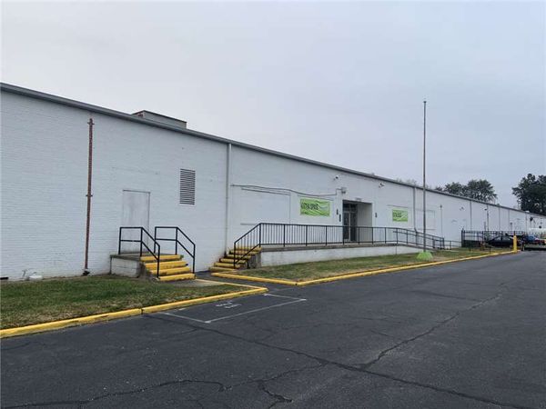 Extra Space Storage facility at 1900 E Bessemer Ave - Greensboro, NC