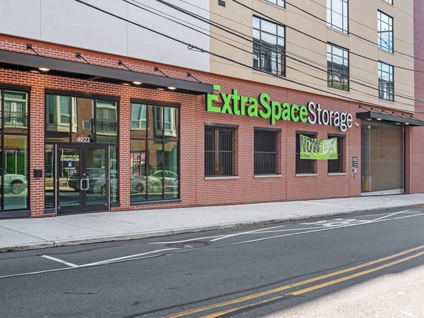 Extra Space Storage facility at 4022 Ridge Ave - Philadelphia, PA