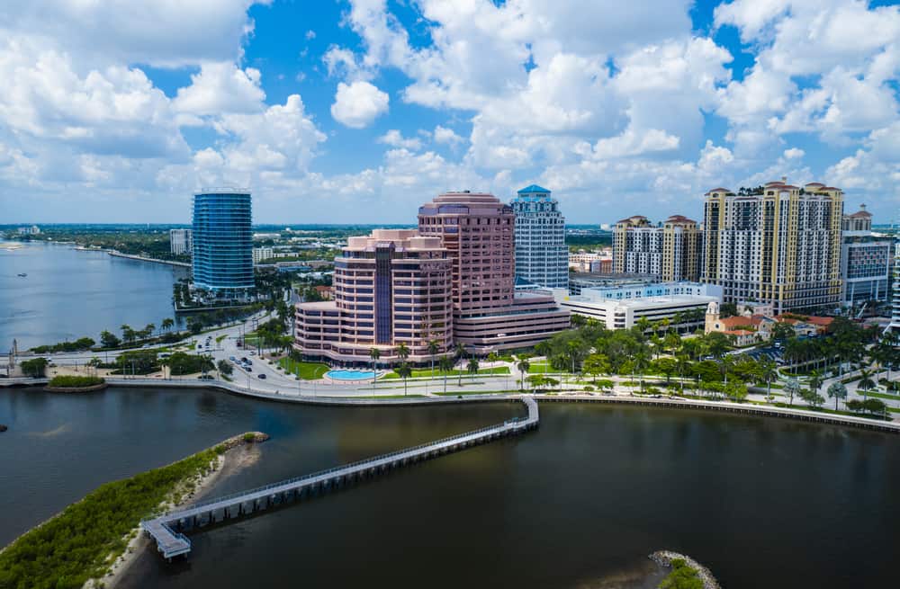 Article image for: 9 Best Places to Get Free & Cheap Moving Boxes in West Palm Beach, FL