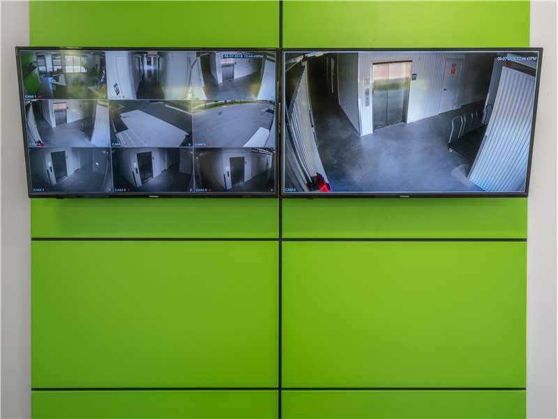 Extra Space Storage  4500 Sommerset Dr in Fort Myers, FL