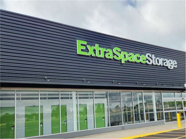 Extra Space Storage facility at 360 W National Rd - Englewood, OH