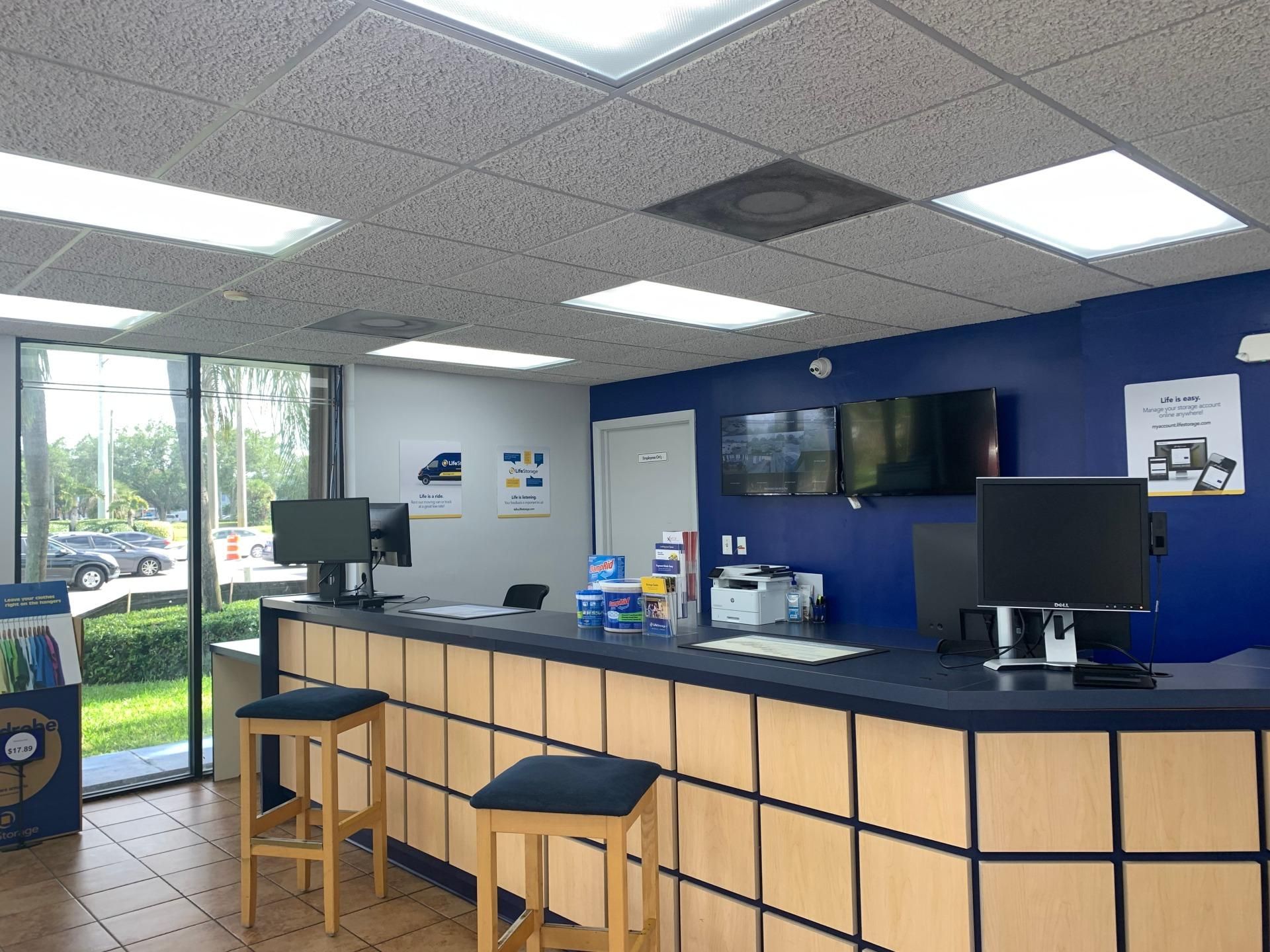 10×5 Self Storage Unit in Hollywood, FL 7901 Sheridan St Hollywood, Florida 3