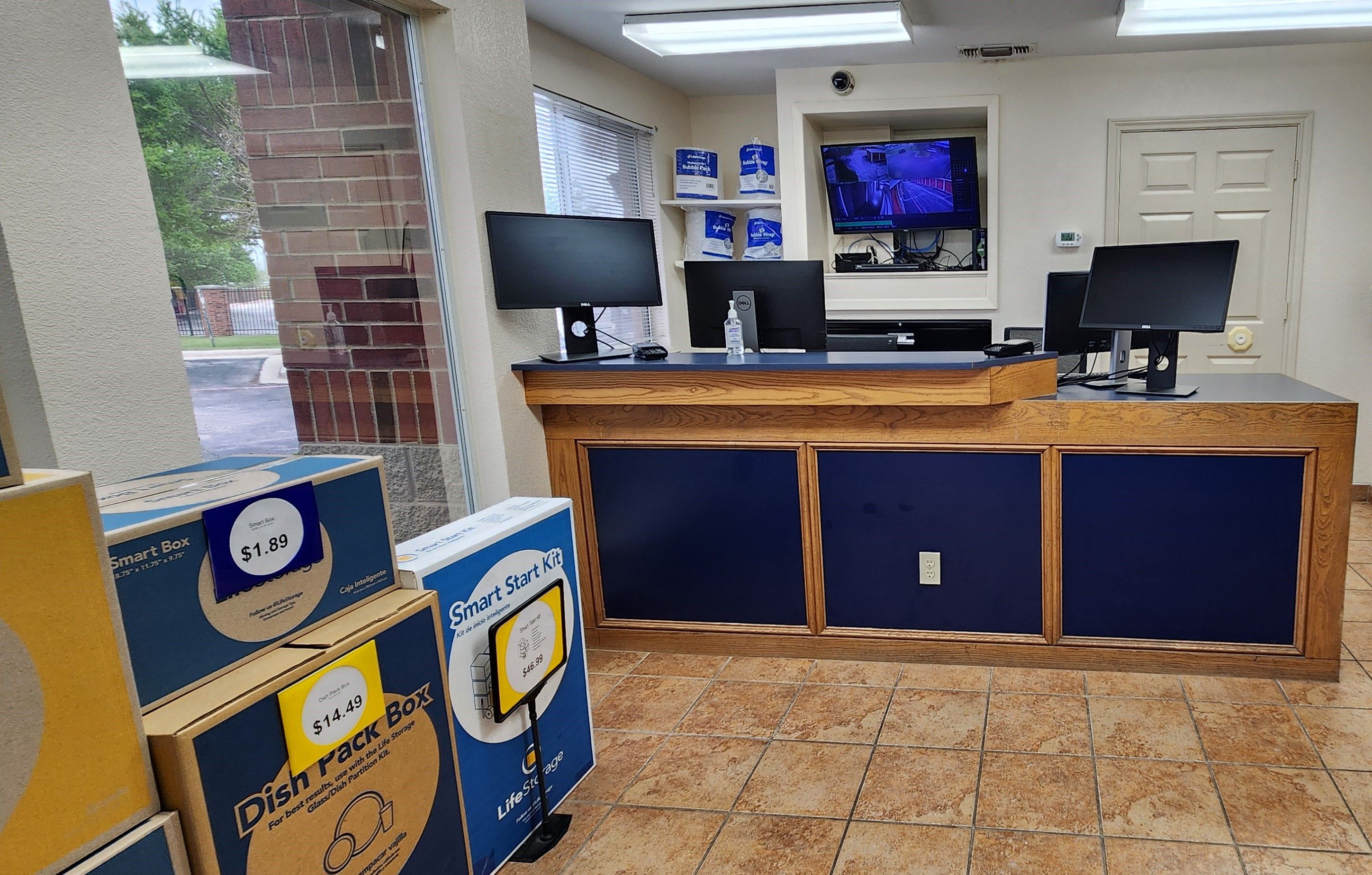 20×10 Self Storage Unit in Fort Worth, TX 6050 Granbury Rd Fort Worth, Texas 3