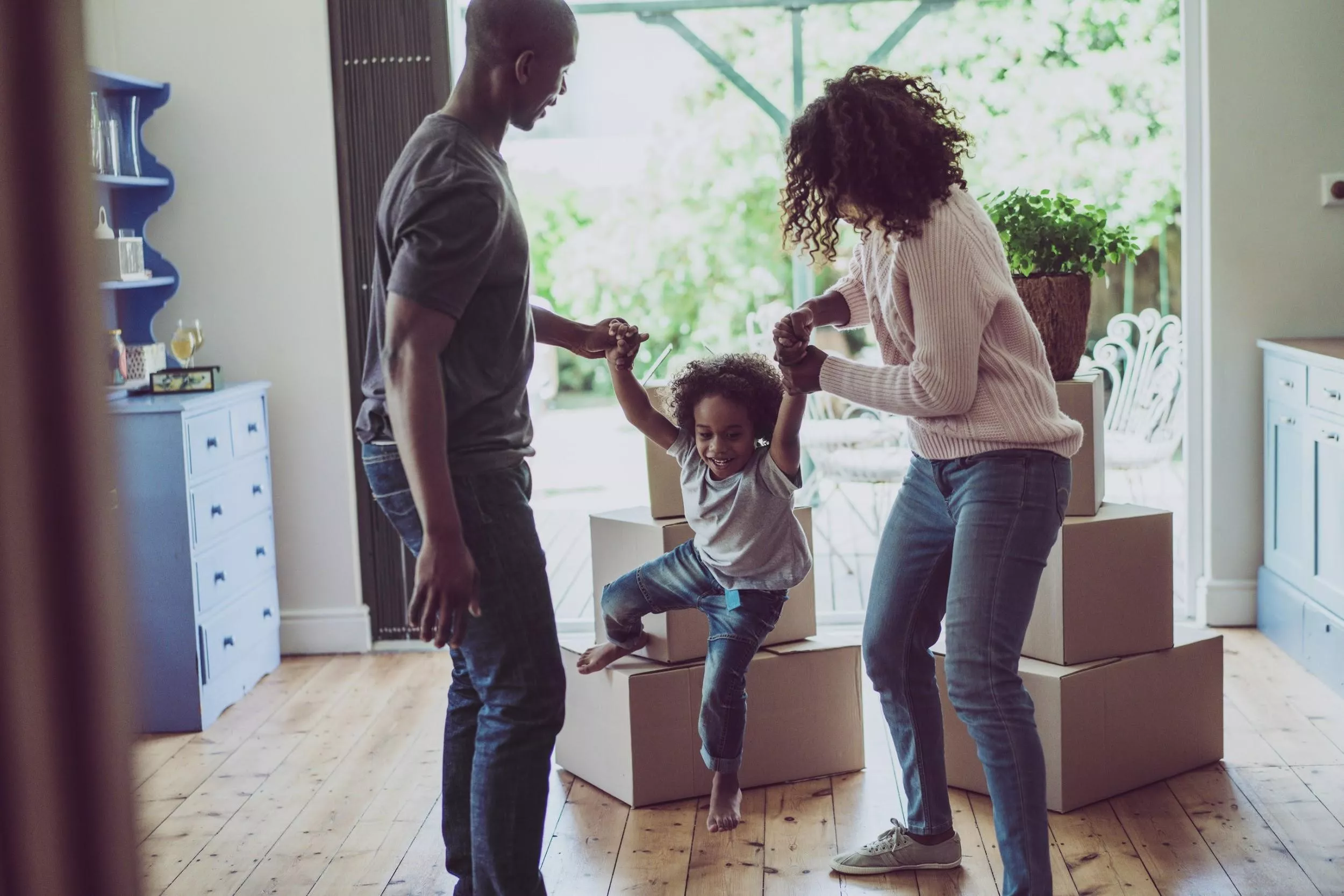 Article image for: 14 Tips & Tricks for Moving with Children
