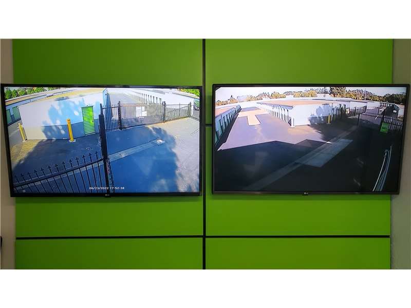 Extra Space Storage  2053 W Steele Ln in Santa Rosa, CA