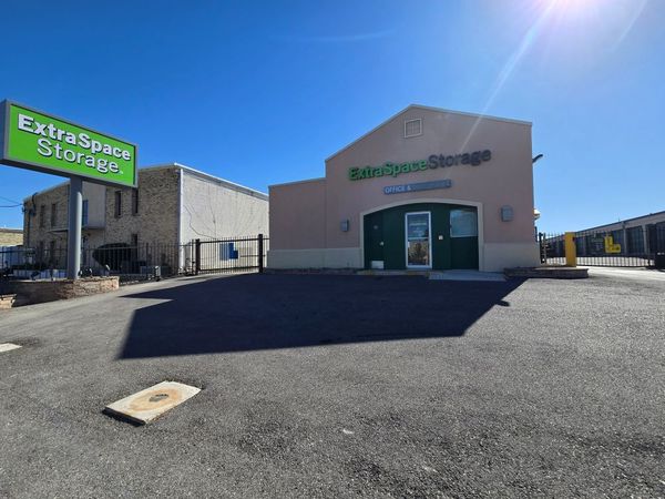 Extra Space Storage facility at 310 E Nakoma Dr - San Antonio, TX