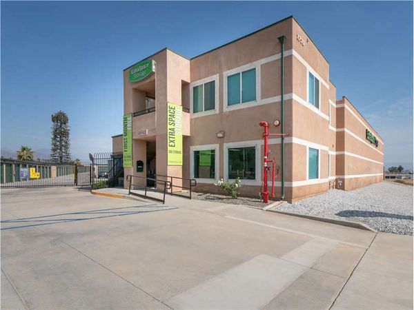 Extra Space Storage facility at 1775 Palm Ave - Highland, CA