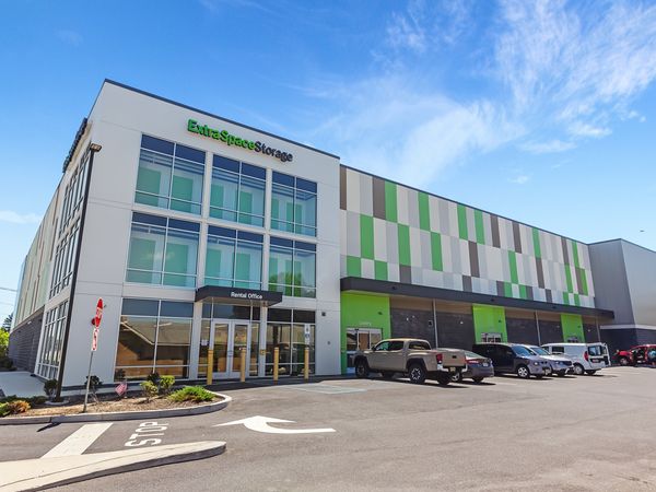 Extra Space Storage facility at 141 Kings Hwy - Bellmawr, NJ