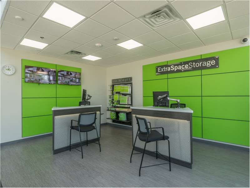 30×10 Self Storage Unit in Houston, TX 3505 W Bellfort Ave Houston, Texas 3
