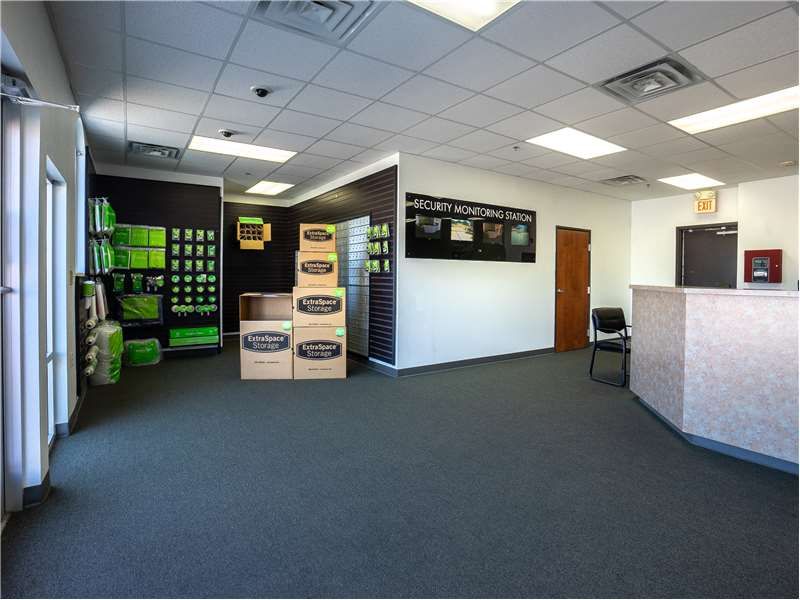 20×10 Garage in Fort Worth, TX 7600 McCart Ave Fort Worth, Texas 3