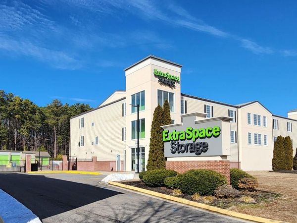 Extra Space Storage facility at 3830 N Bailey Bridge Rd - Midlothian, VA