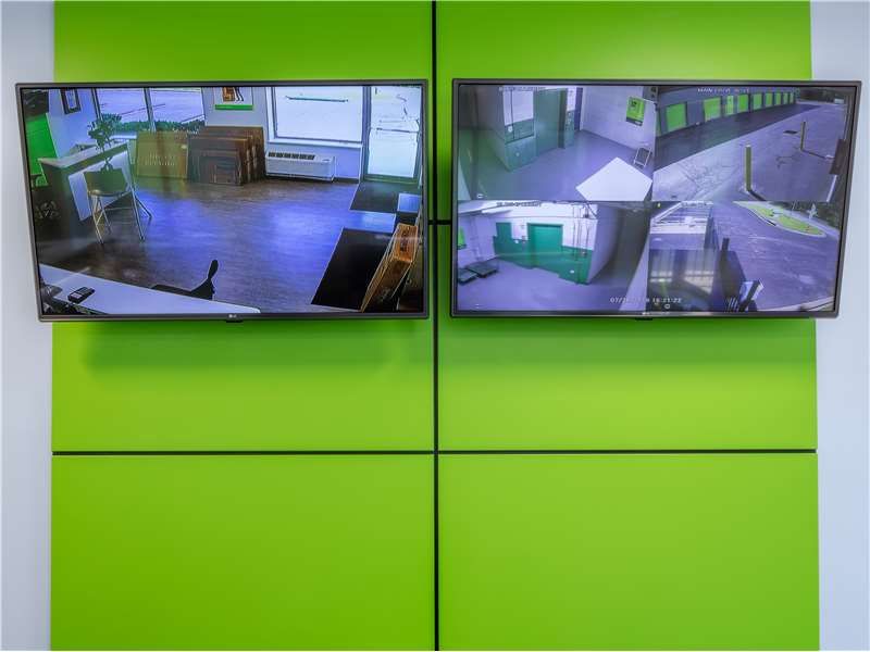 Extra Space Storage  10400 Old Columbia Rd in Columbia, MD