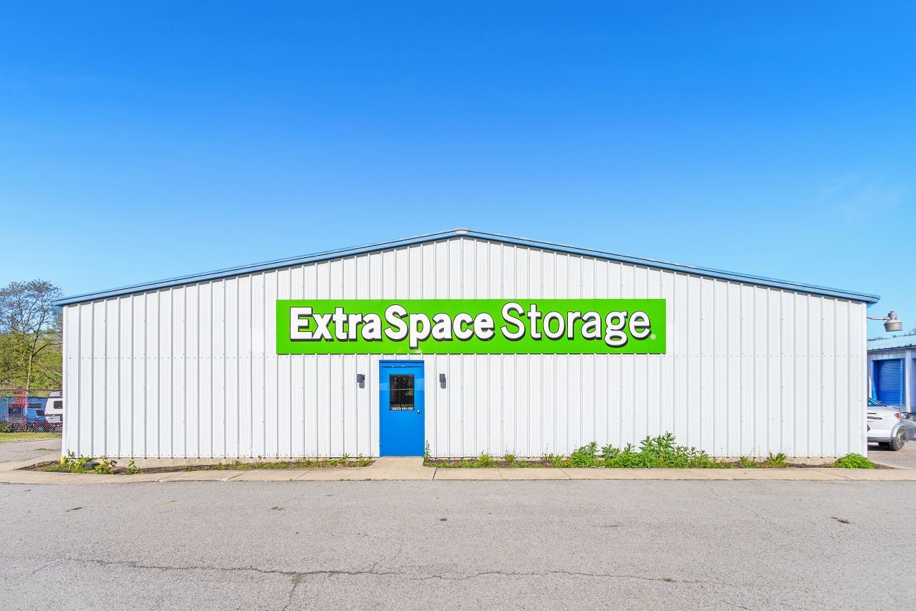 10×20 Garage in Sidney, OH 999 Riverside Dr Sidney, Ohio
