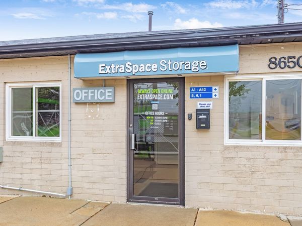 Extra Space Storage facility at 8650 East Ave - Mentor, OH