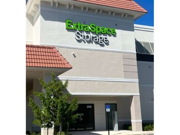 Extra Space Storage facility at 3310 S University Dr - Miramar, FL