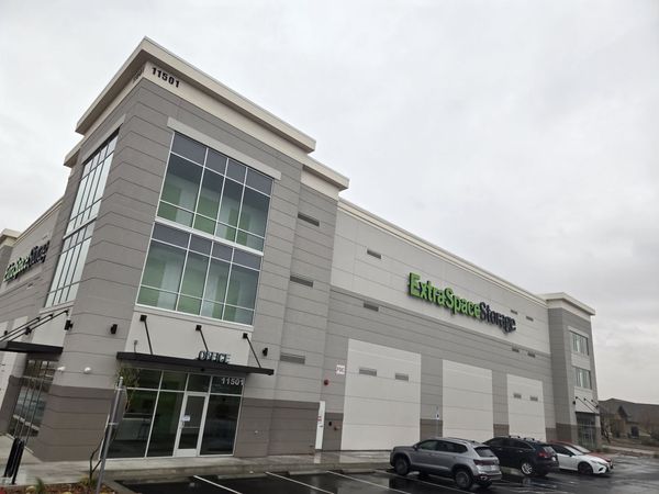 Extra Space Storage facility at 11501 Gateway N Blvd - El Paso, TX