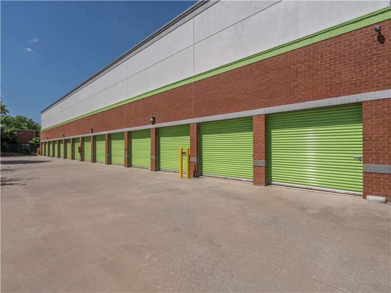 Extra Space Storage  890 Chattahoochee Ave NW in Atlanta, GA