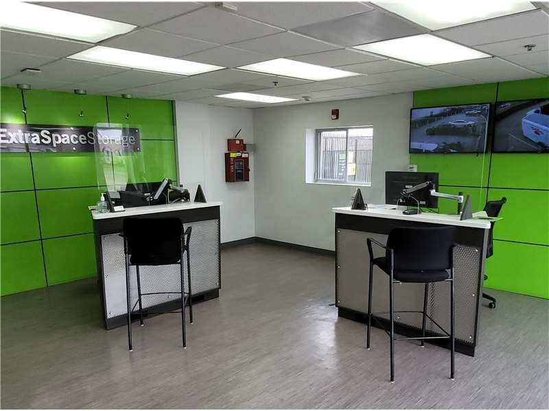 3×3 Self Storage Unit in Oakland, CA 6401 San Leandro St Oakland, California 3