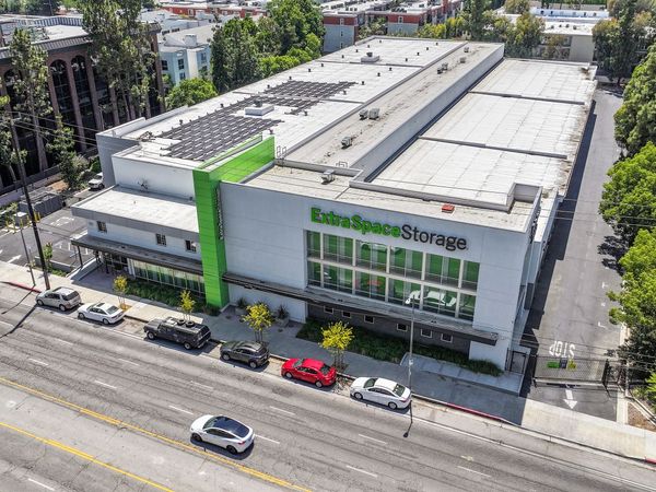 Extra Space Storage facility at 5225 Sepulveda Blvd - Sherman Oaks, CA