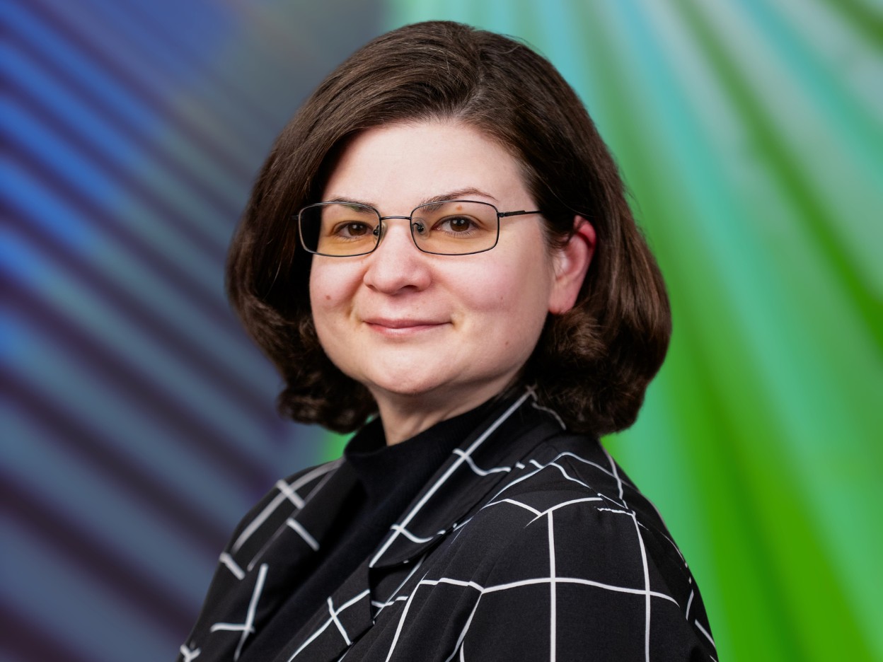 0086-00 insideEXR Joanie Bachonski