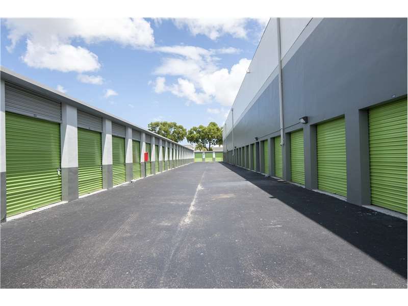 Extra Space Storage  20240 NW 2nd Ave in Miami, FL
