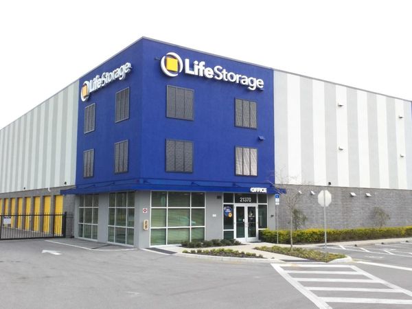 Extra Space Storage facility at 21370 Walmart Way - Lutz, FL