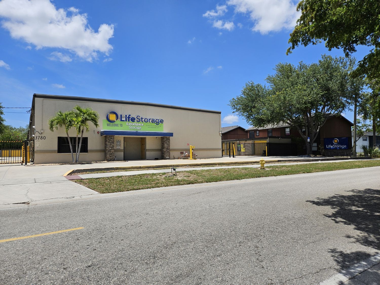 20×10 Self Storage Unit in Fort Myers, FL 3780 Central Ave Fort Myers, Florida