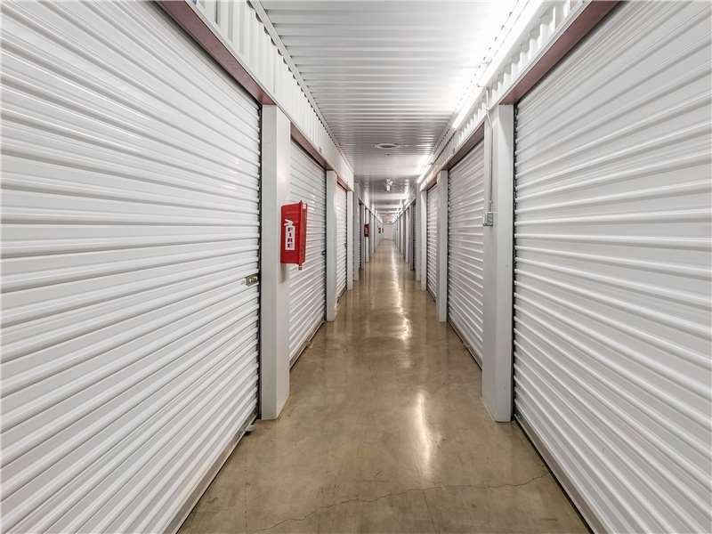 Extra Space Storage  811 S Hampton Rd in Desoto, TX