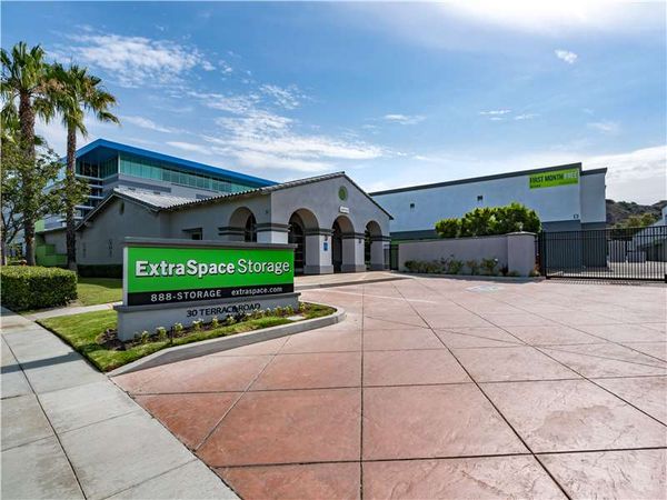 Cheap Storage Units in Huntington Beach, CA (from $5) | Extra Space Storage