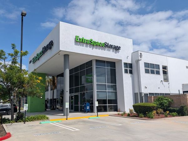 Extra Space Storage facility at 19106 Normandie Ave - Torrance, CA