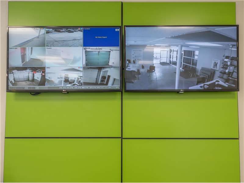 Extra Space Storage  195 Bear Hill Rd in Waltham, MA