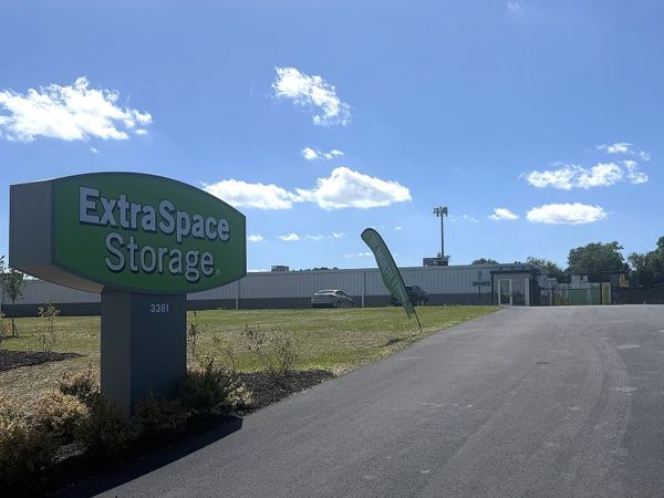 Extra Space Storage facility at 3361 N State Route 123 - Lebanon, OH