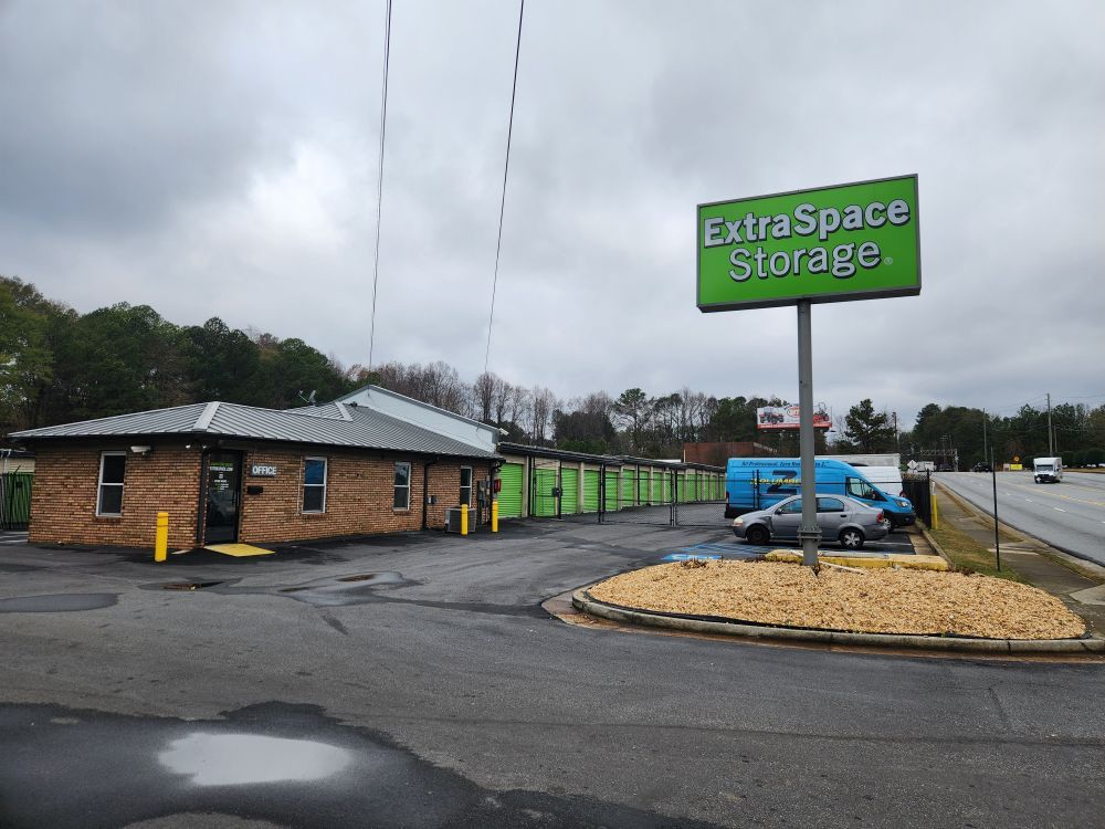 Extra Space Storage in Norcross, GA  2655 Langford Rd