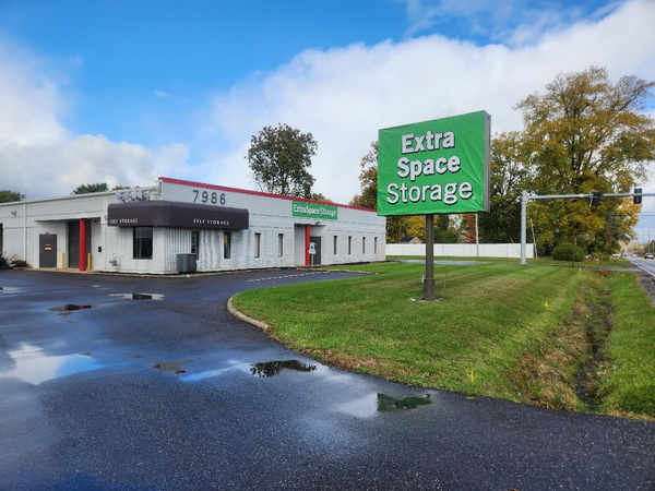 Extra Space Storage facility at 7986 Southern Blvd - Boardman, OH