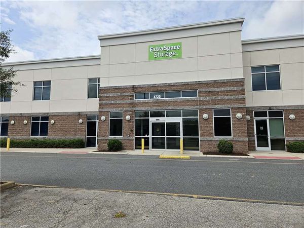 Extra Space Storage facility at 4740 Baxter Rd - Virginia Beach, VA