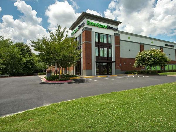 Extra Space Storage facility at 3720 Tramore Pointe Pkwy - Austell, GA