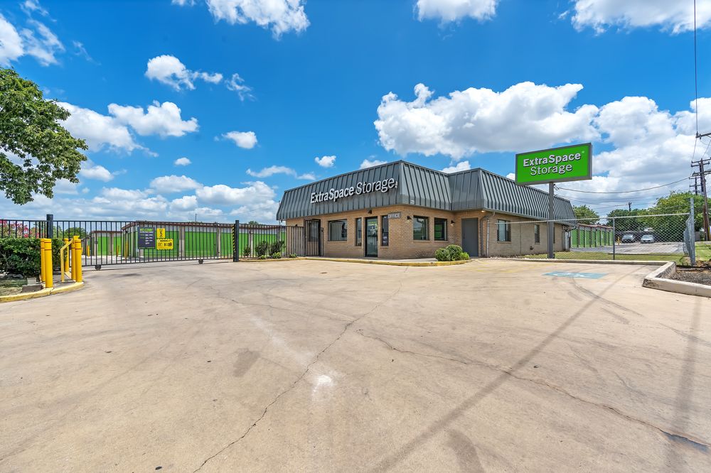 20×10 Self Storage Unit in San Antonio, TX 9665 Marbach Rd San Antonio, Texas