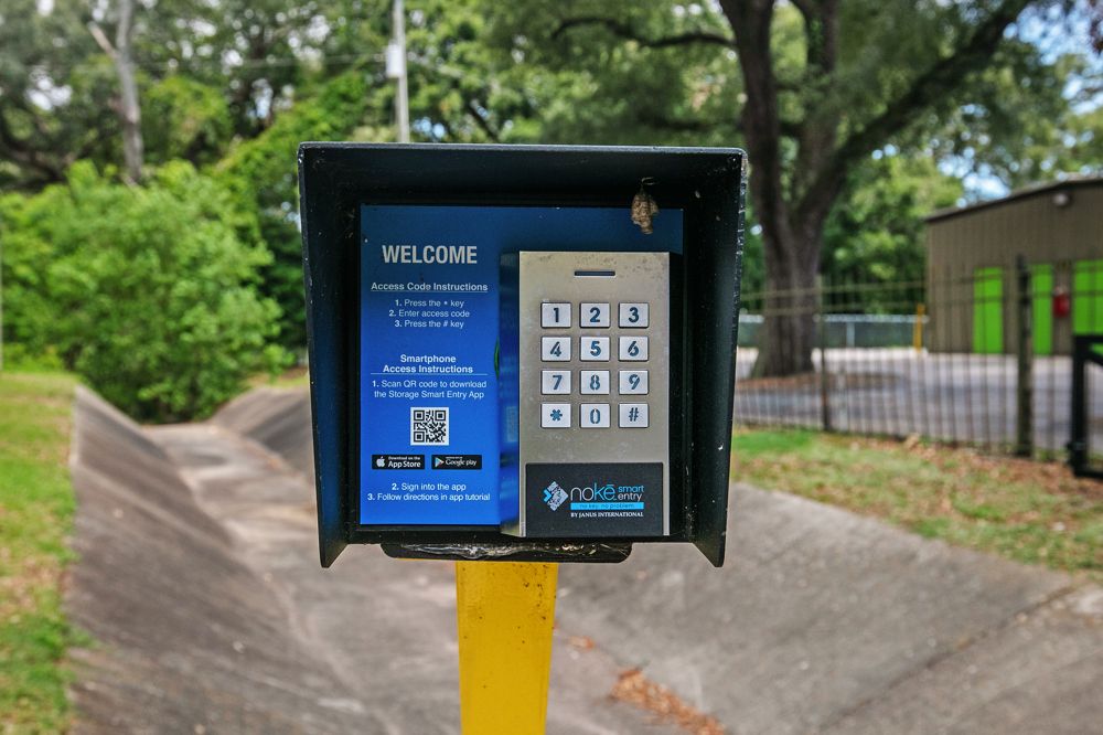 20×10 Parking Lot in Pensacola, FL 2807 W Michigan Ave Pensacola, Florida 2