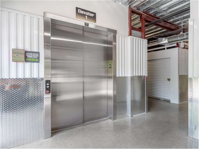 Extra Space Storage  5218 Oakdale Rd SE in Mableton, GA