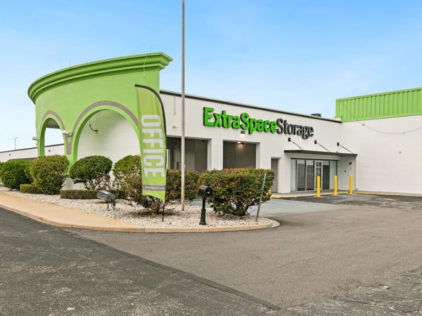 Extra Space Storage facility at 3425 Lake Alfred Rd - Winter Haven, FL