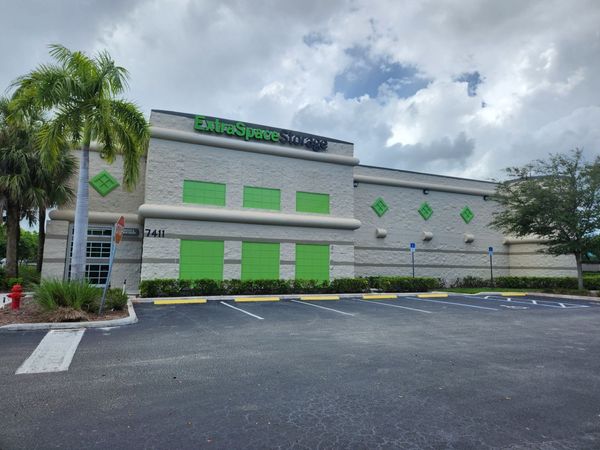 Extra Space Storage facility at 7411 S Military Trl - Lake Worth, FL
