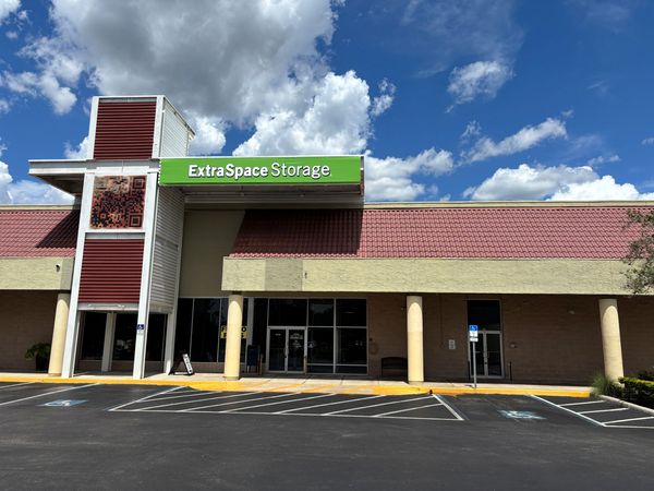 Extra Space Storage facility at 4134 Little Rd - New Port Richey, FL