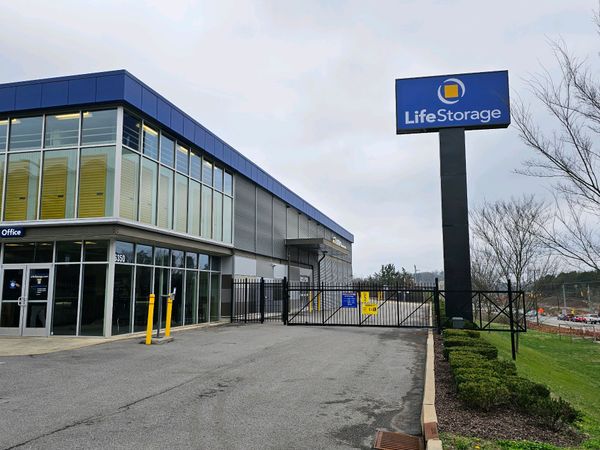 Extra Space Storage facility at 6350 Nolensville Pike - Nashville, TN